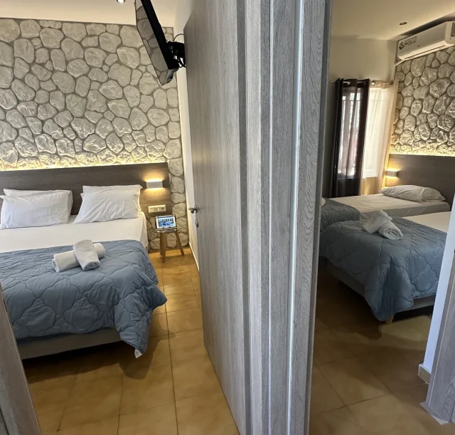 Side Sea View Apartment - Bedroom (1)